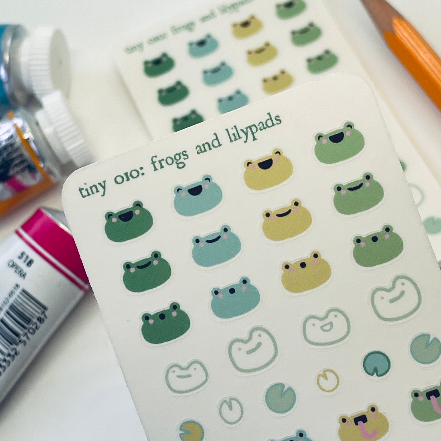 010 Frogs and Lilypads mini sticker sheet : tiny frog faces! Cute gifts for emoji amphibian lovers colour icons Bullet Journals, Trackers